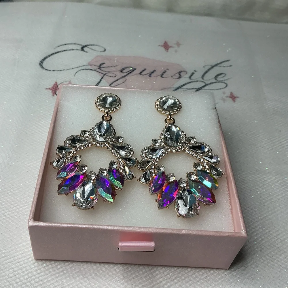 💖 Iridescent Aurora Borealis Crystal Drop Earrings